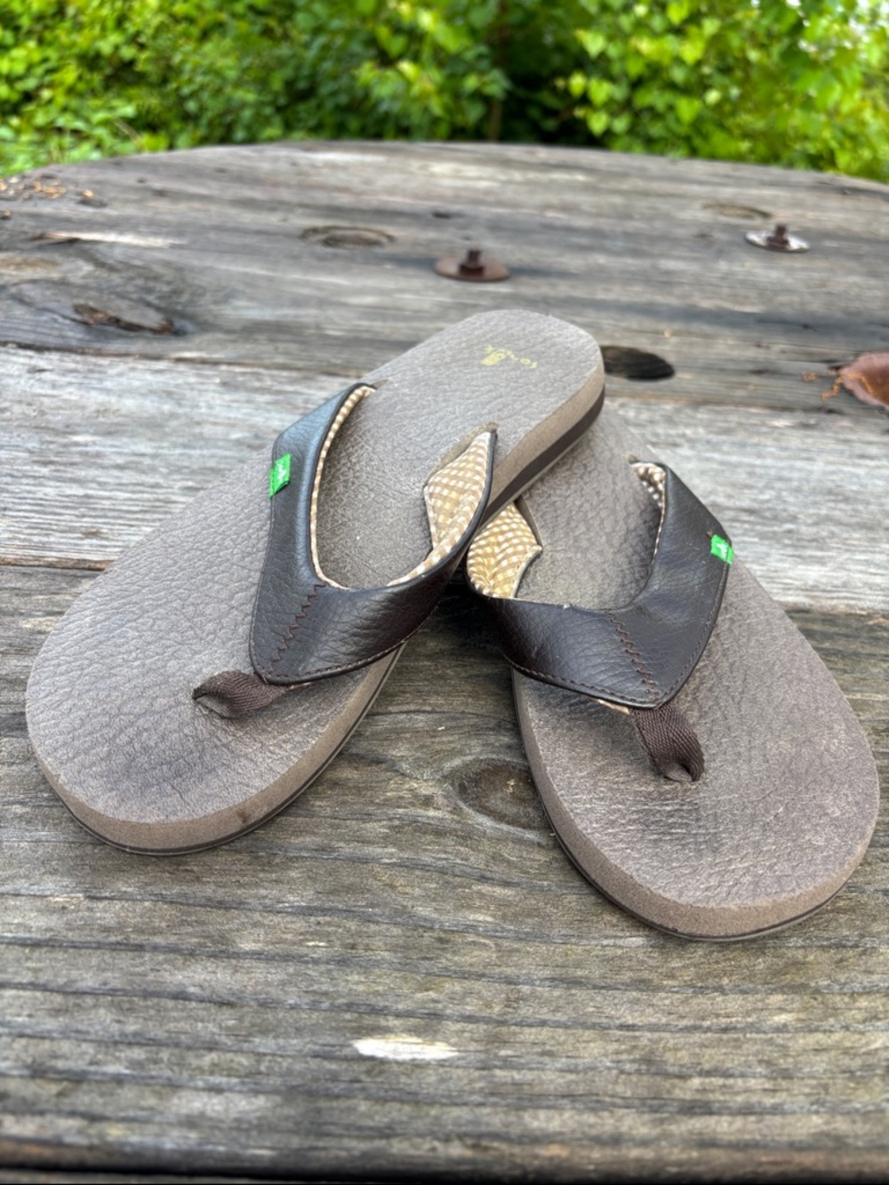 Sanuk Women’s Sz7 Brown yoga Mat Flip Flops with Poka-Dot Accent#314‎ - Picture 4 of 8